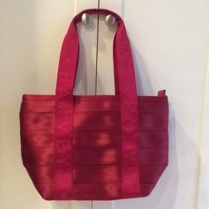 Harveys Seatbelt Medium Boat Tote